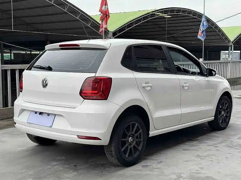 Volkswagen Polo — миниатюра 6