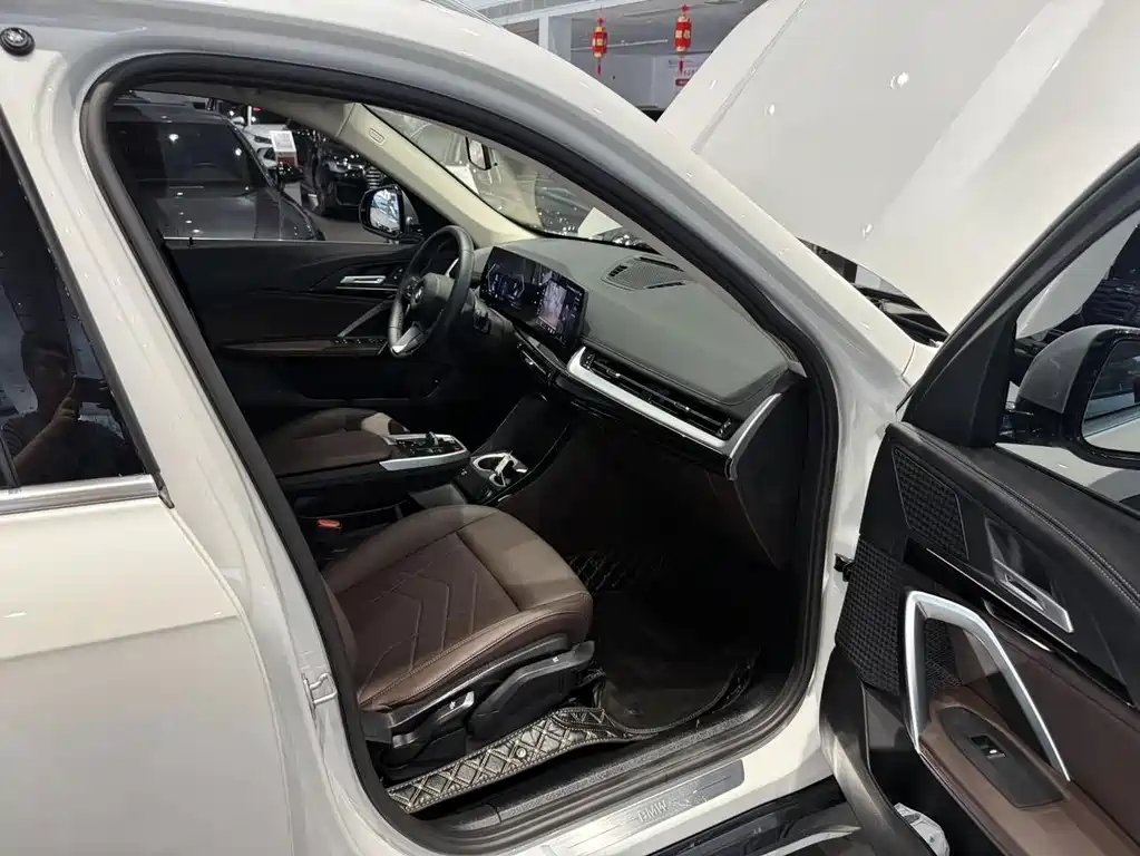 BMW X1 — миниатюра 9