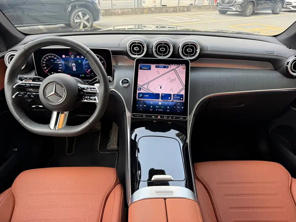 Mercedes-Benz GLC — миниатюра 10