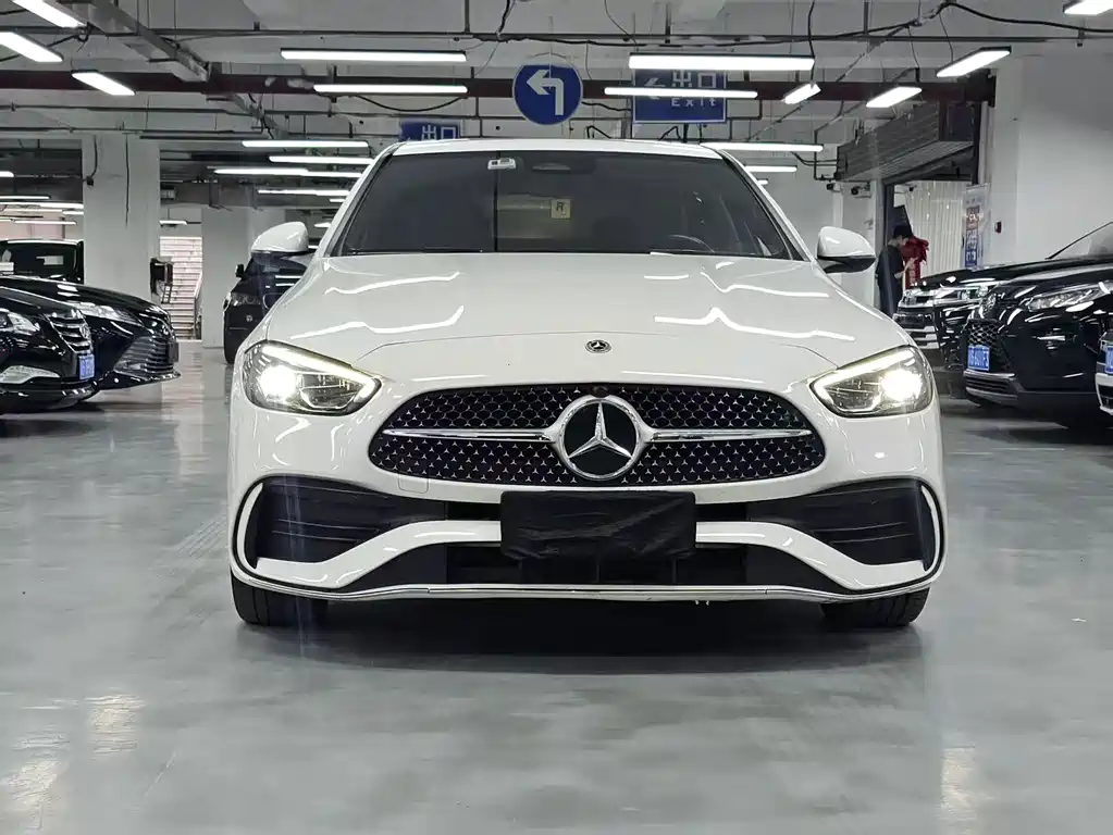 Mercedes-Benz C-Class — миниатюра 2