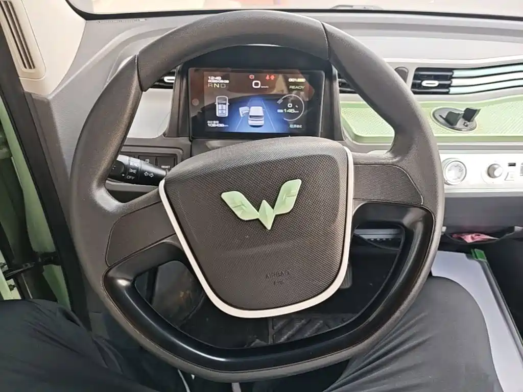 Wuling MINIEV — миниатюра 11