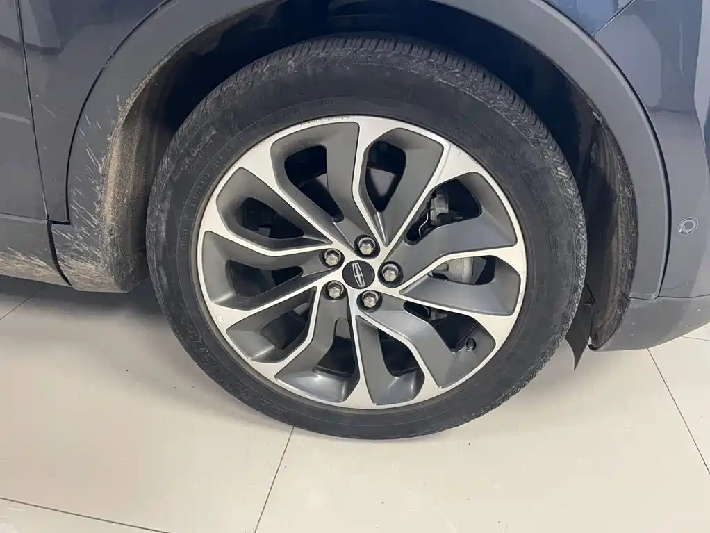 Lincoln Nautilus — миниатюра 3