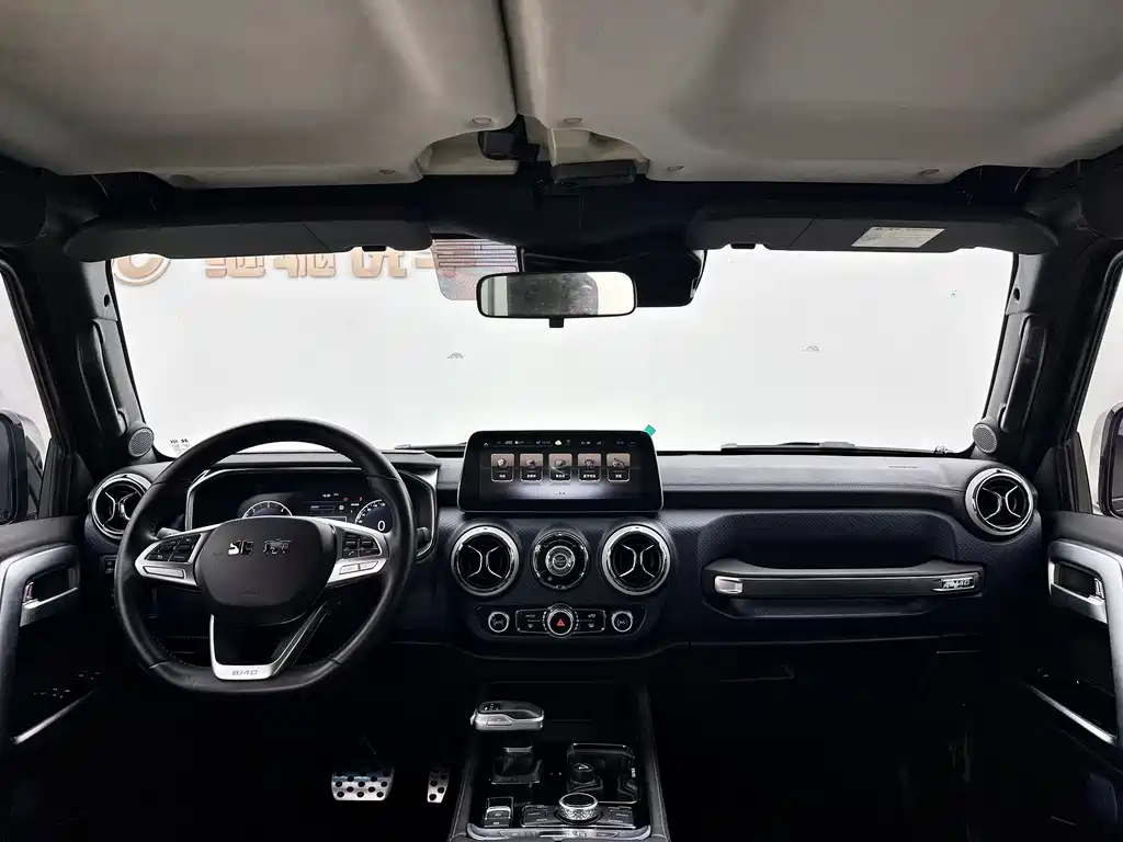 BAIC BJ40 2021 2.0D AT