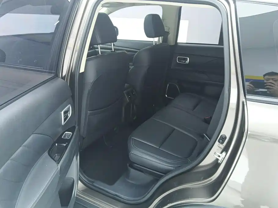 Mitsubishi Outlander — миниатюра 11