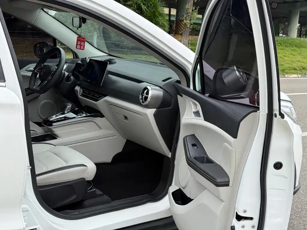 BYD Yuan Pro — миниатюра 17