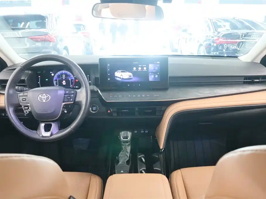 TOYOTA CAMRY