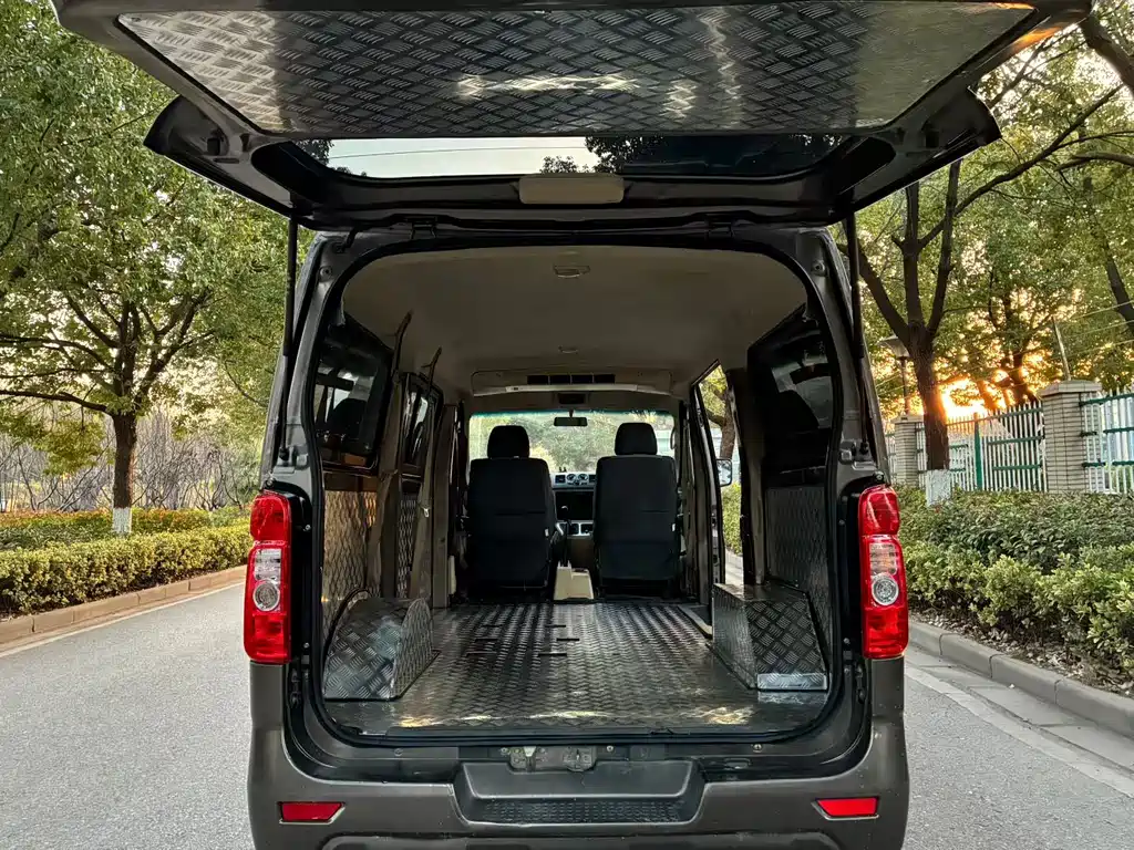 CHANGAN CHANGAN RUIXING M90