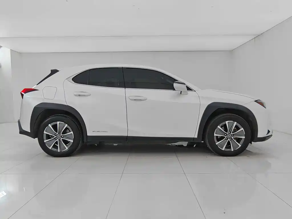 Lexus UX New Energy — миниатюра 10
