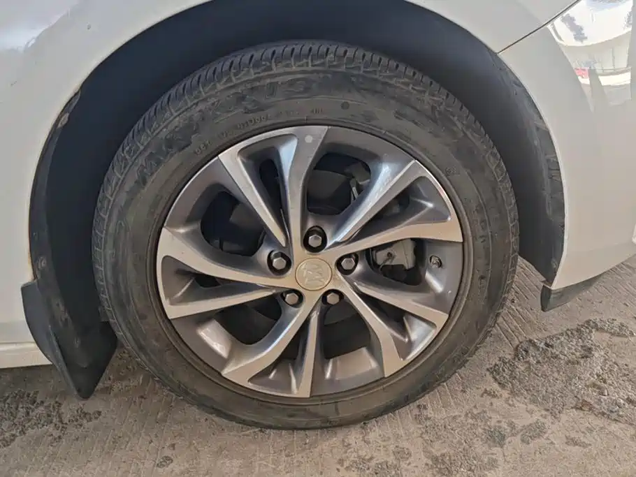 Buick Verano — миниатюра 6