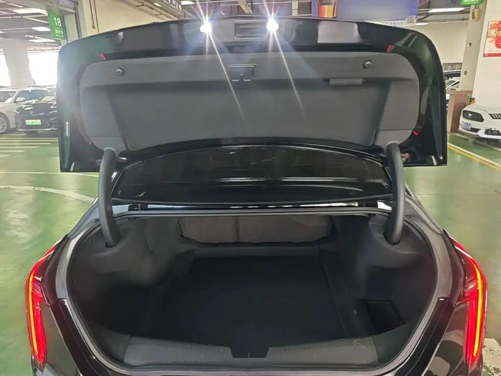 Cadillac CT4 — миниатюра 19