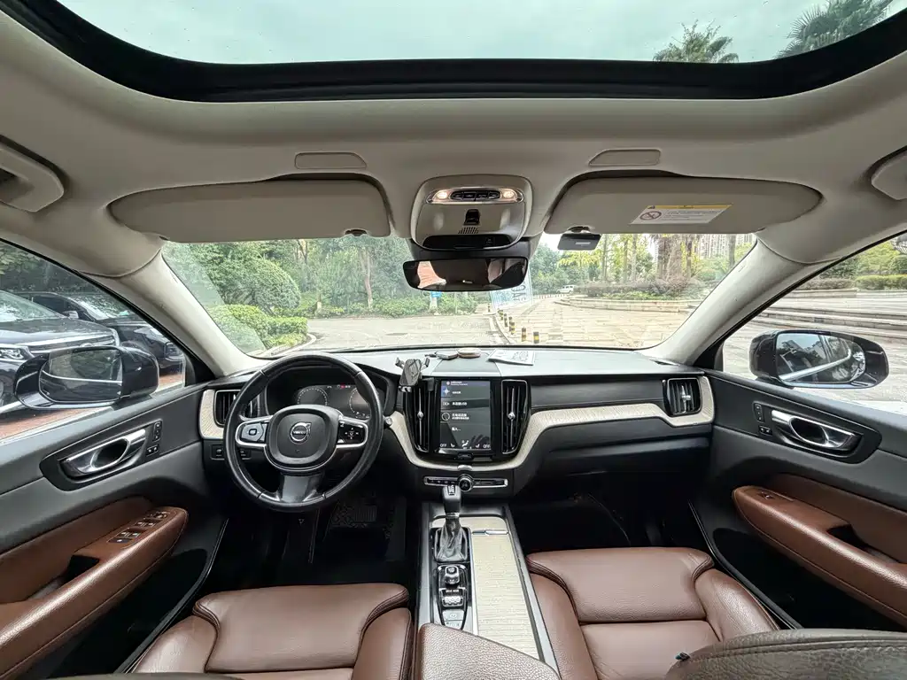 Volvo XC60 — миниатюра 8