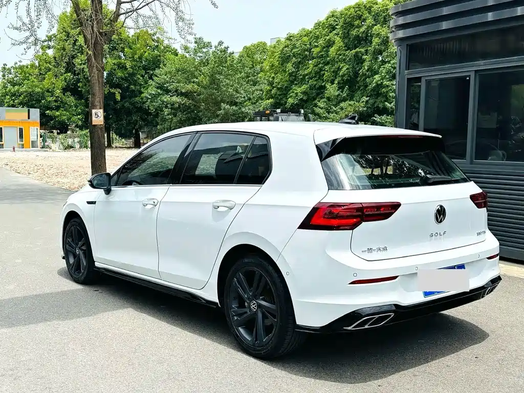 Volkswagen Golf — миниатюра 10