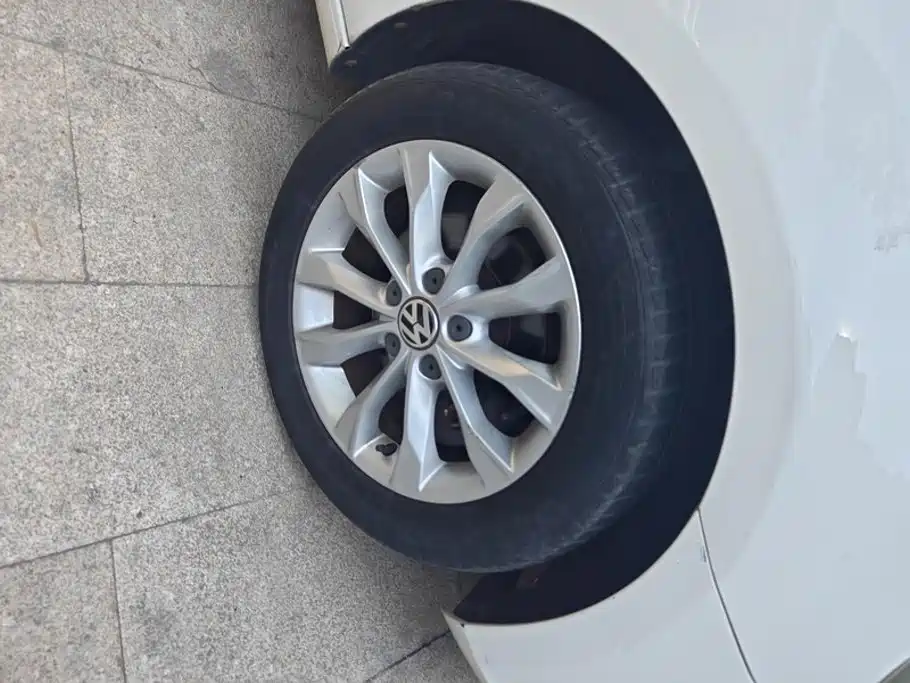 Volkswagen Golf — миниатюра 6