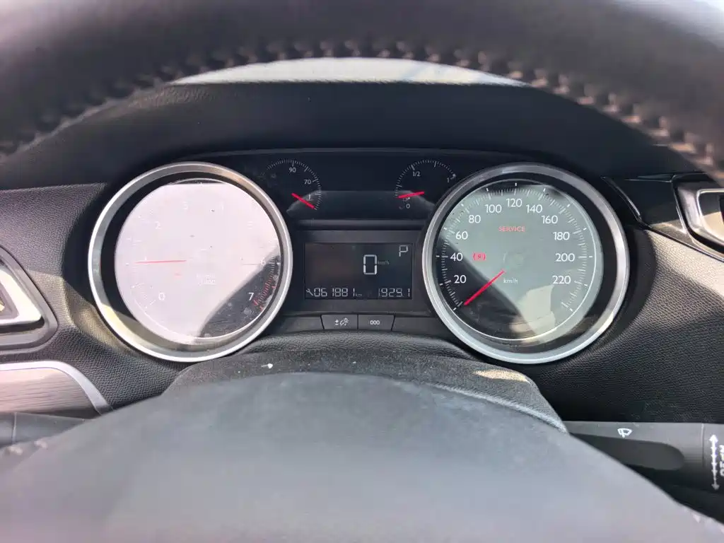 Peugeot 408 — миниатюра 12