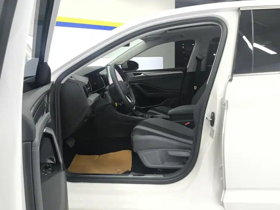 Volkswagen Sagitar — миниатюра 9