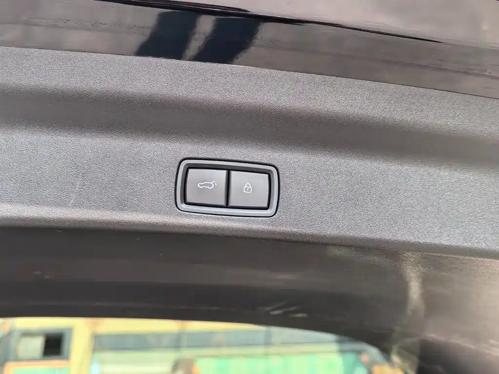 Li Auto Li L8 — миниатюра 13