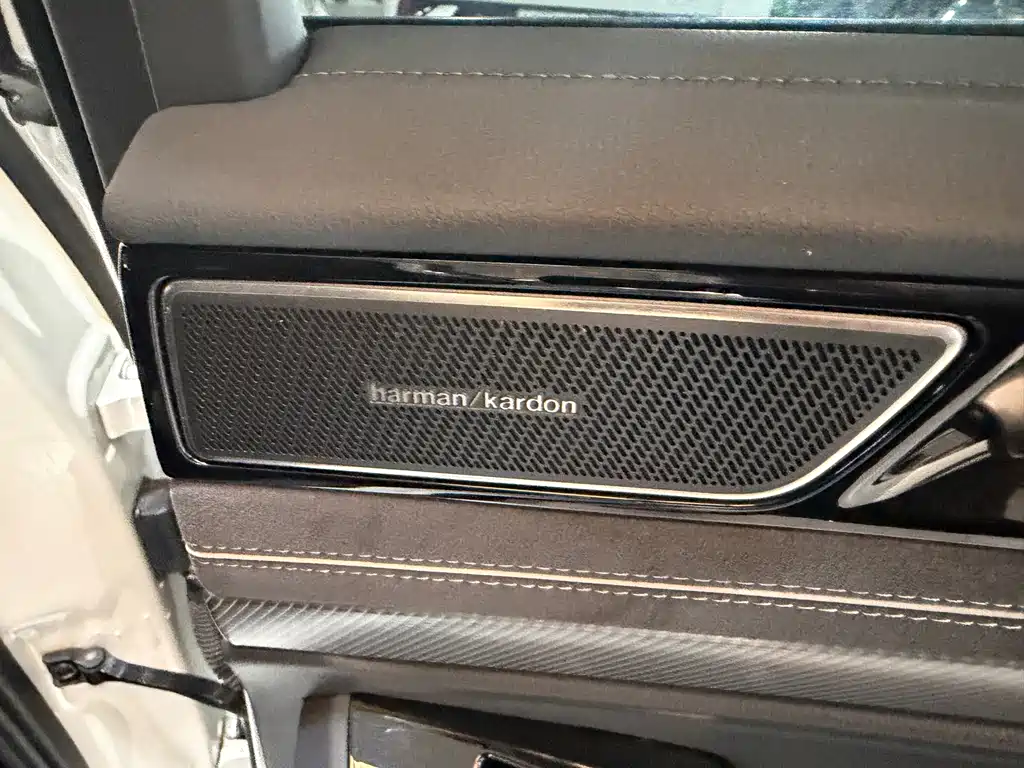 VOLKSWAGEN ID.7 VIZZION