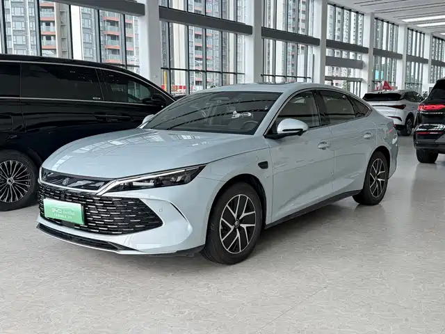 2025 BYD Qin