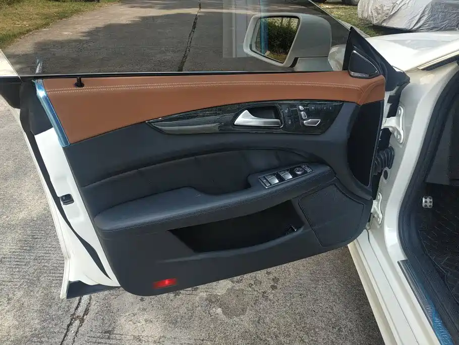 Mercedes-Benz CLS — миниатюра 7