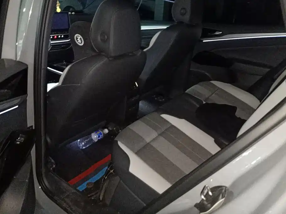 Volkswagen ID.4 Crozz — миниатюра 11