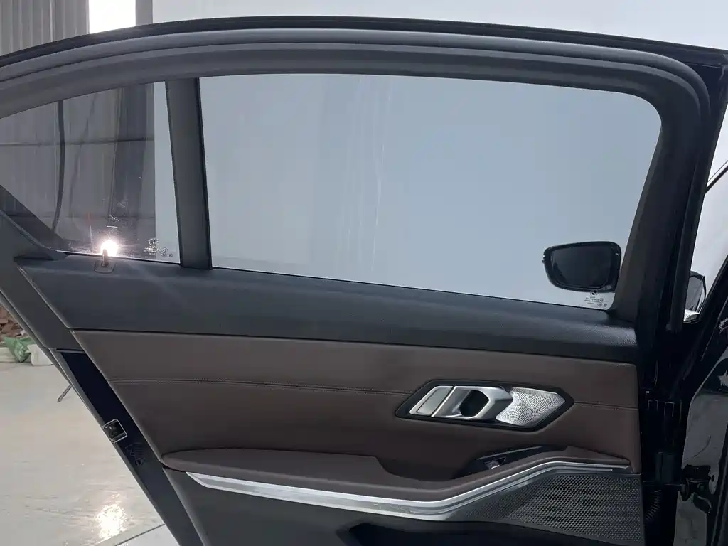 BMW 3 Series — миниатюра 24