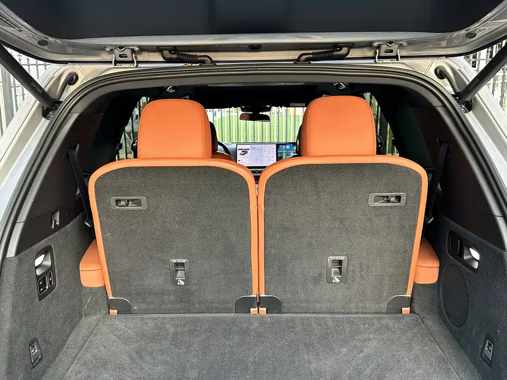 Li Auto Li L8 — миниатюра 8