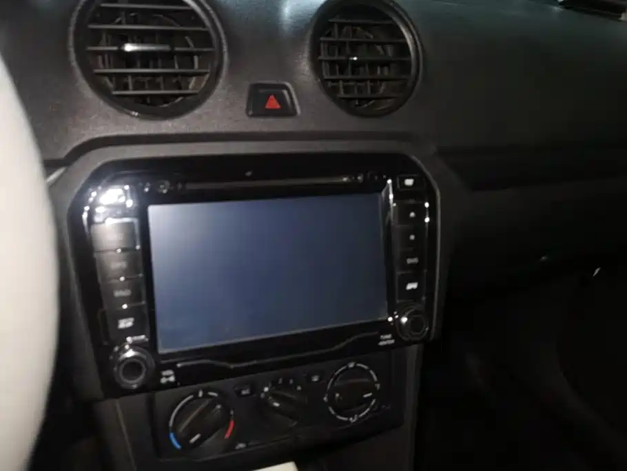 Volkswagen Jetta — миниатюра 13