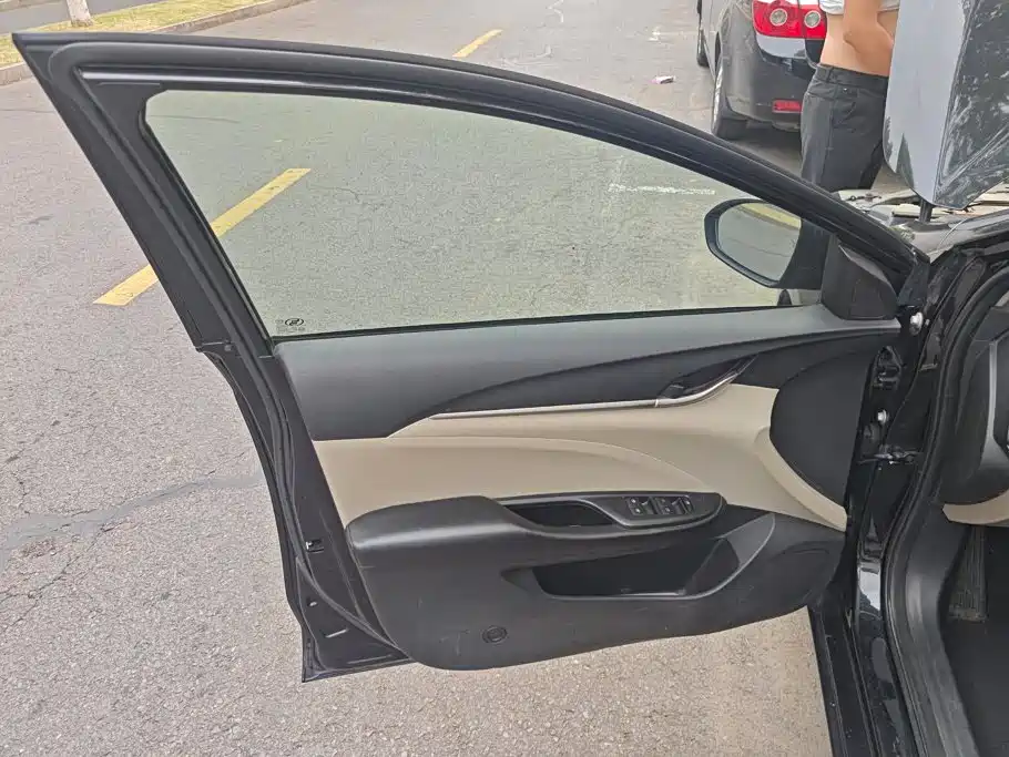 Buick Excelle — миниатюра 7