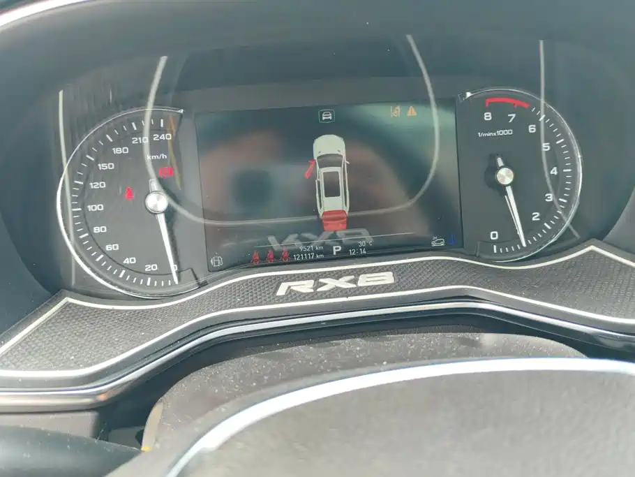 Roewe RX8 — миниатюра 14