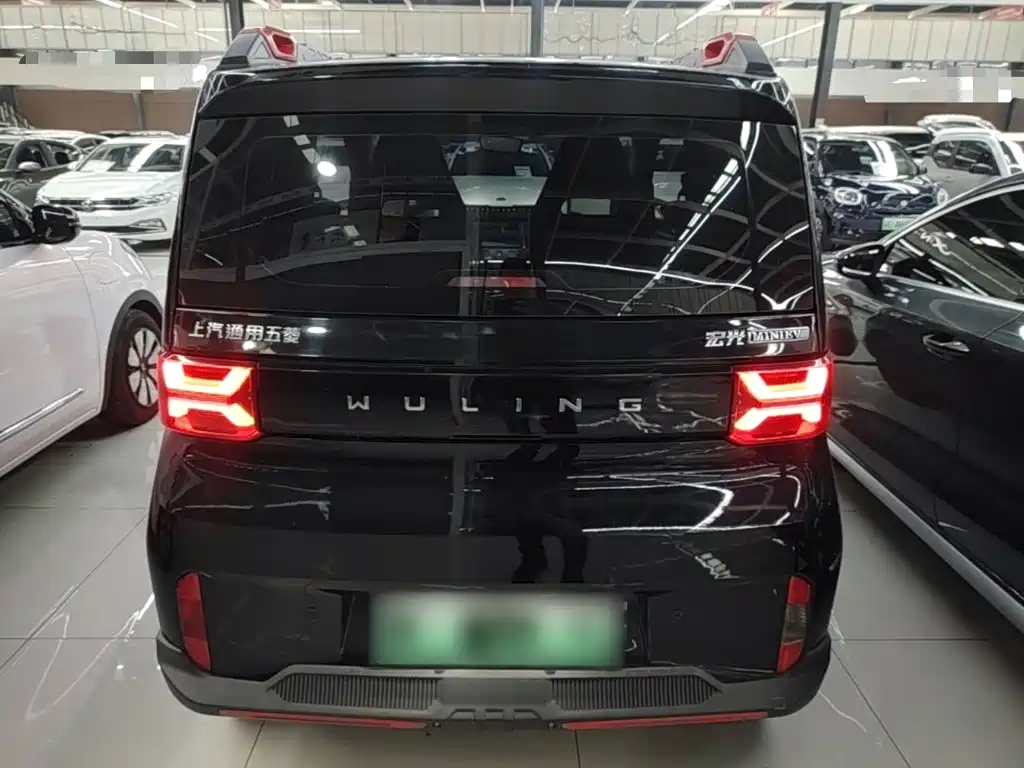 Wuling MINIEV — миниатюра 6