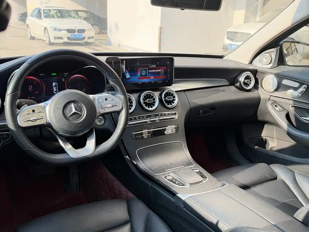 Mercedes-Benz C-Class — миниатюра 10