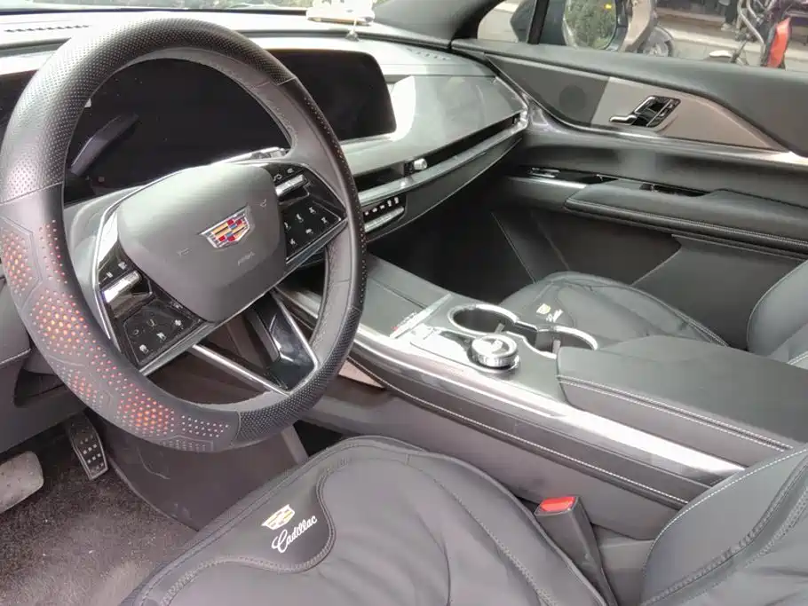 Cadillac XT5 — миниатюра 12