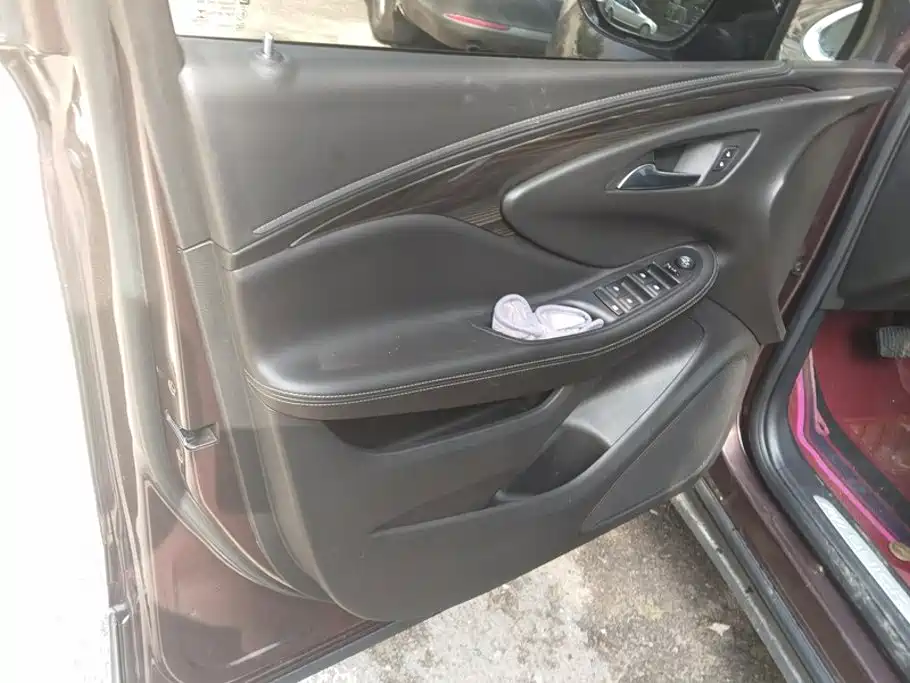 Buick Envision Plus — миниатюра 7