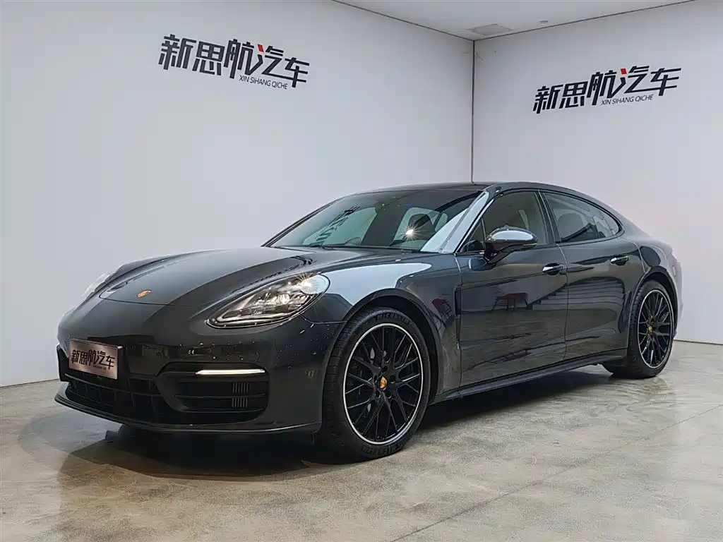Porsche Panamera 2023