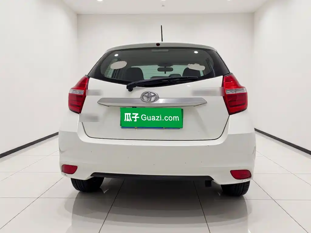 Toyota Yaris L — миниатюра 5