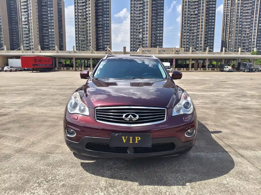 Infiniti QX50 (Import) — миниатюра 2