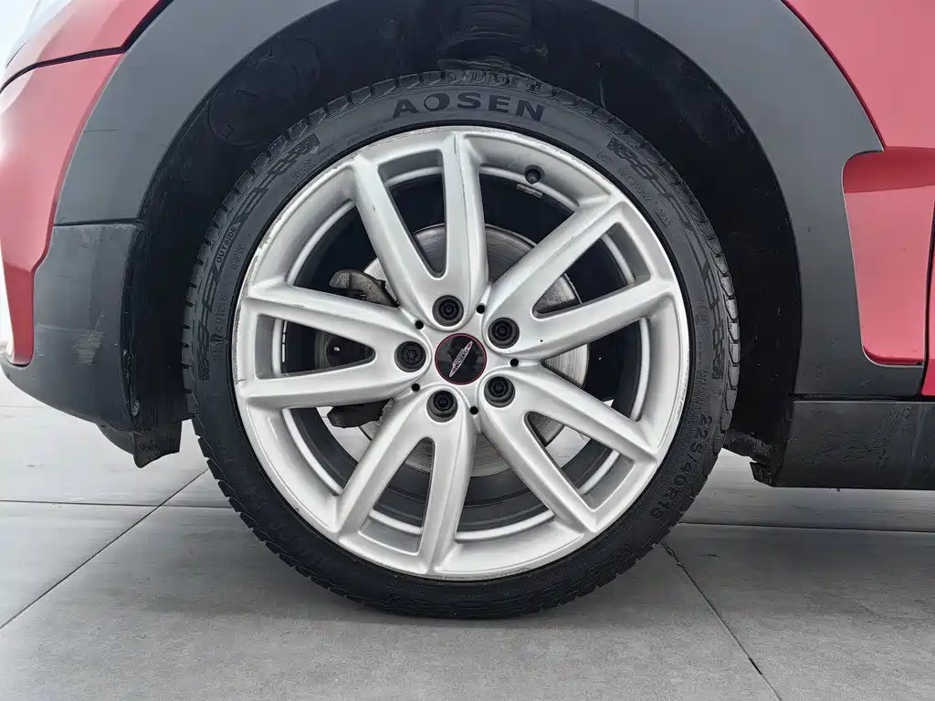 MINI Mini Clubman — миниатюра 17