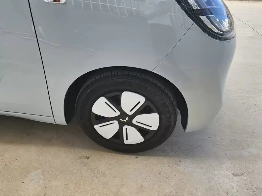 Wuling MINIEV — миниатюра 6