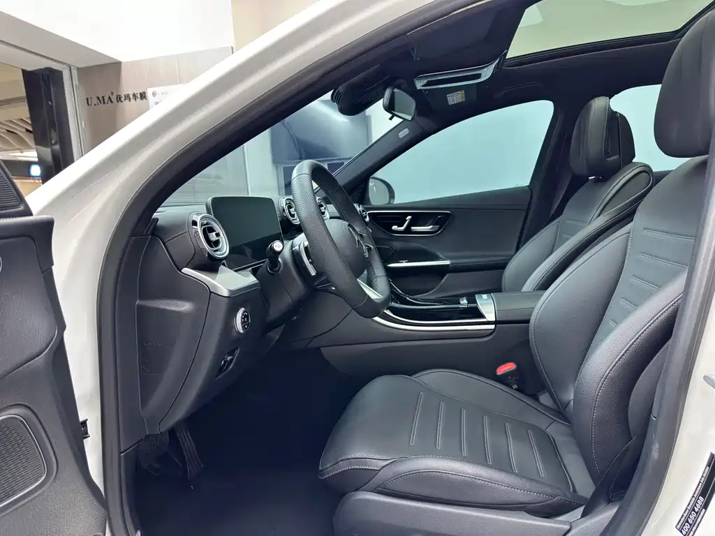 Mercedes-Benz C-Class — миниатюра 10
