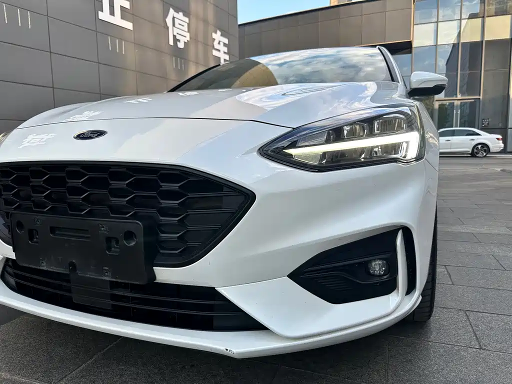 Ford Focus — миниатюра 22