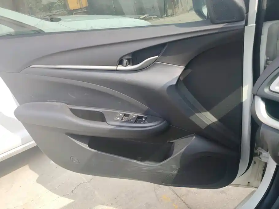Buick Excelle — миниатюра 7