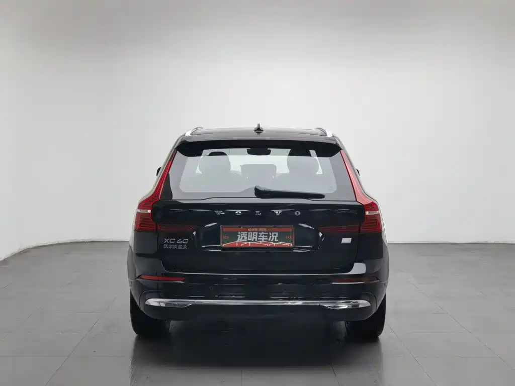 Volvo XC60 PHEV — миниатюра 4
