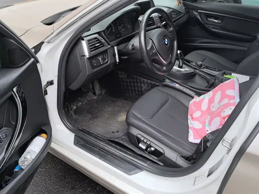 BMW 3 Series — миниатюра 9