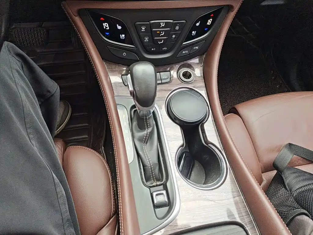 Buick Envision Plus — миниатюра 14