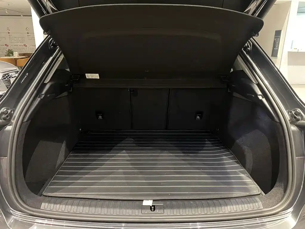 Audi Q3 — миниатюра 21