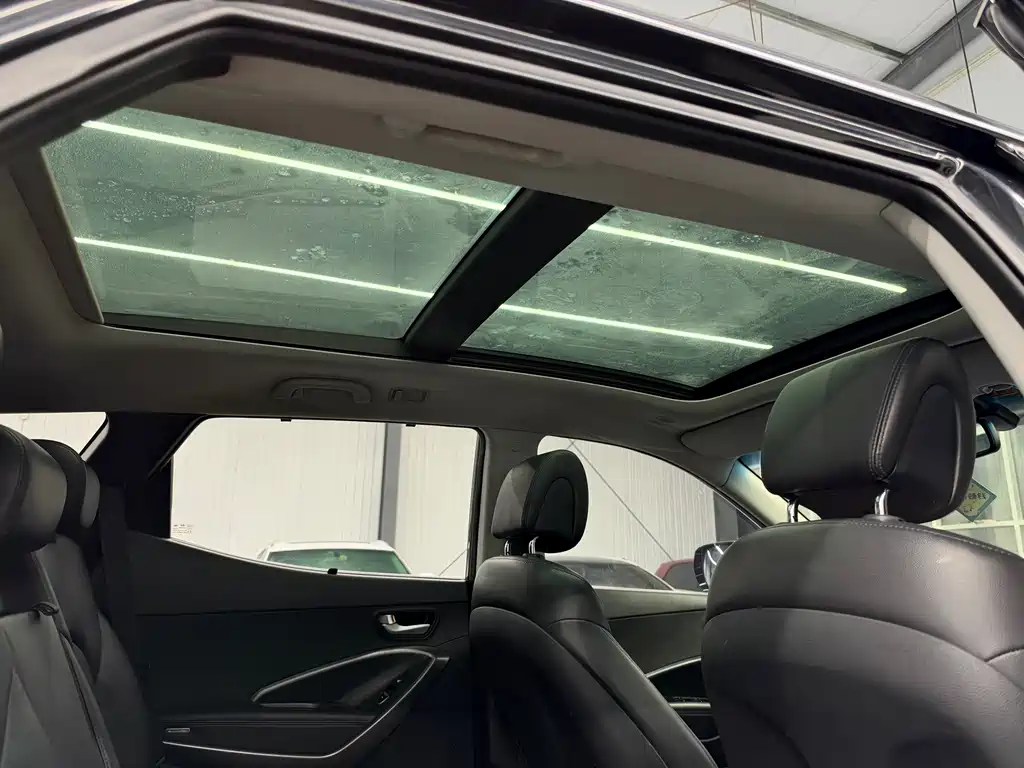 Hyundai Santa Fe — миниатюра 10