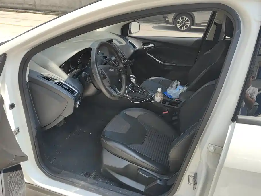 Ford Focus — миниатюра 9