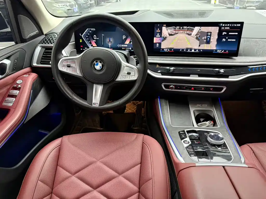 BMW X5 2023 xDrive 30Li Premium M Sport