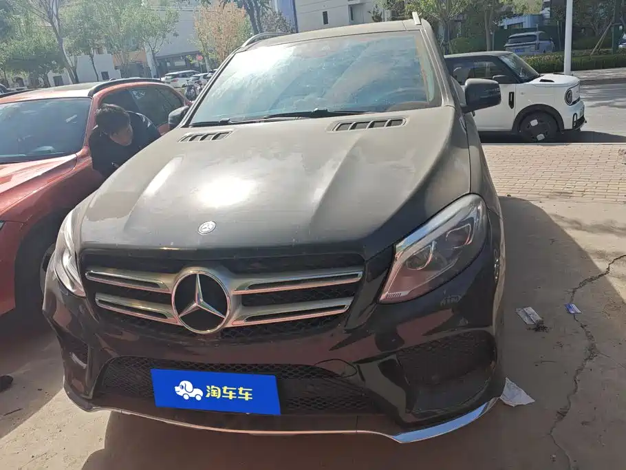 Mercedes-Benz GLE (Import) — миниатюра 2