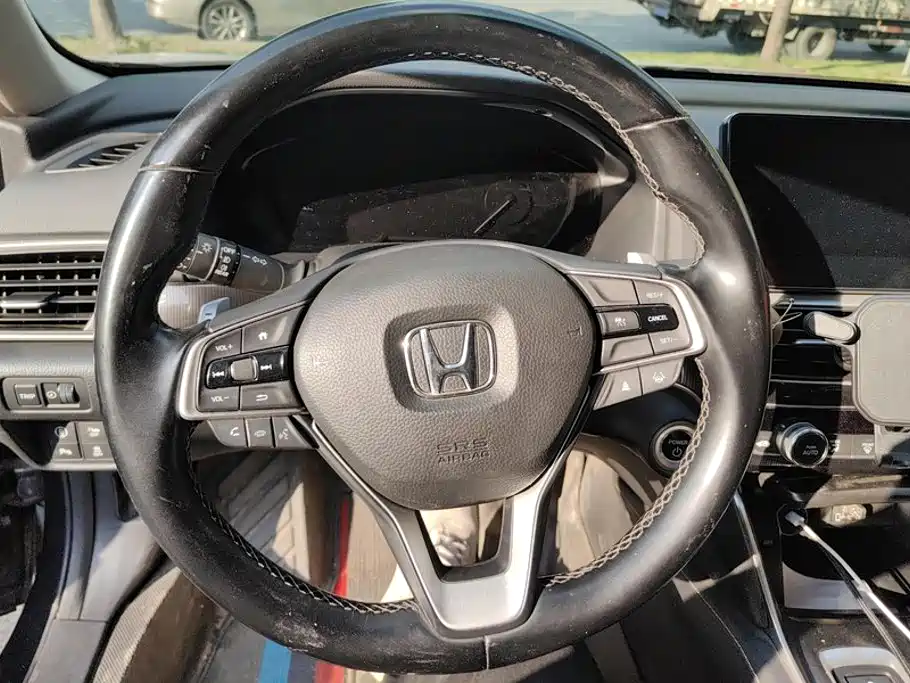 Honda Accord — миниатюра 15